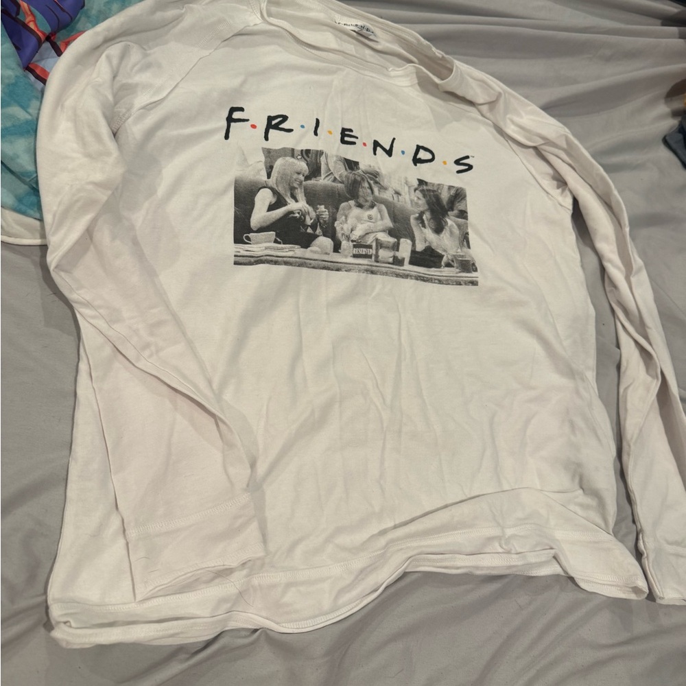 FRIENDS Graphic Tee Bundle - Picture 7 of 7
